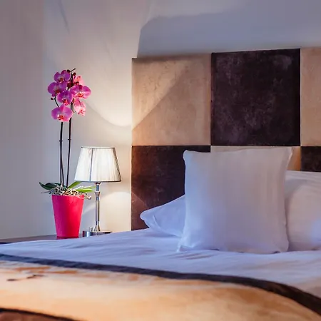 Апарт-готель Boutique Hotel's 3*